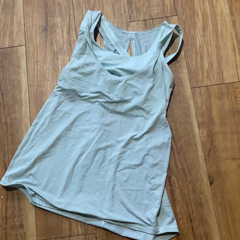 Lululemon backless tank with built in bra
